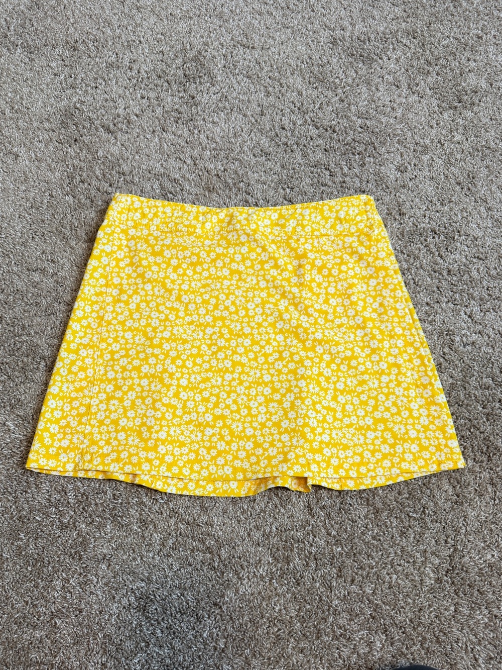 Ripskirt Hawaii Yellow White Daisy Floral Mini Wrap Skirt Small Cover Up Beach